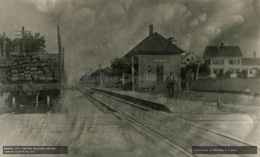 Postcard: Railroad station, Salisbury, Massachusetts